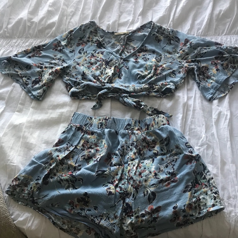 2 piece floral shorts set